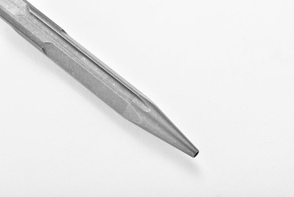 PioneerEDC Titanium Pen Multi-functional Lightweight Titanium Alloy Pen New Tactical Bolt Action Design